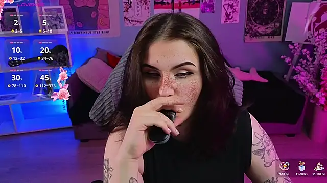 Snapshot of Dark_Shine chatting on 04/08/26, 08:20 Dark Shine online show from 04/08/26, 08:20