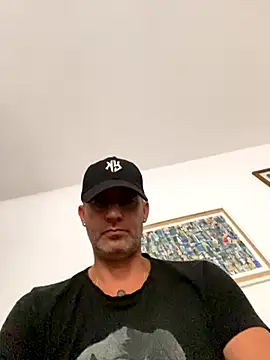 Maurinho3005 online show from 09/13/25, 06:57