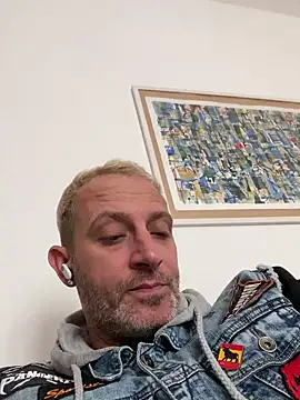 Maurinho3005 online show from 09/29/25, 09:58