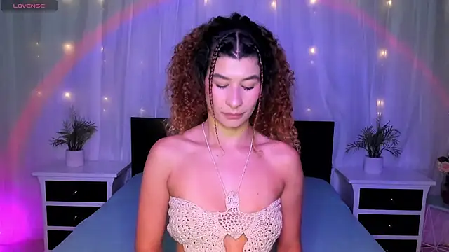 Evolet Bee online show from 12/20/25, 11:28