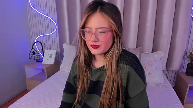 SamanthaPeachss online show from 10/09/25, 12:03