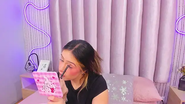 SamanthaPeachss online show from 11/24/25, 12:05