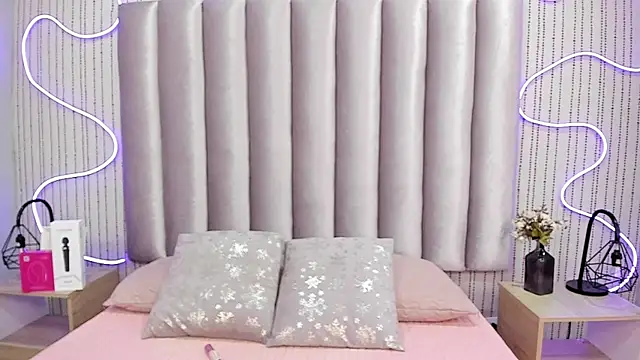 SamanthaPeachss online show from 12/20/25, 12:23