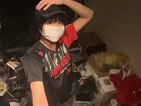 Snapshot of kabikabi_makaron chatting on 09/10/25, 12:05 kabikabi makaron online show from 09/10/25, 12:05