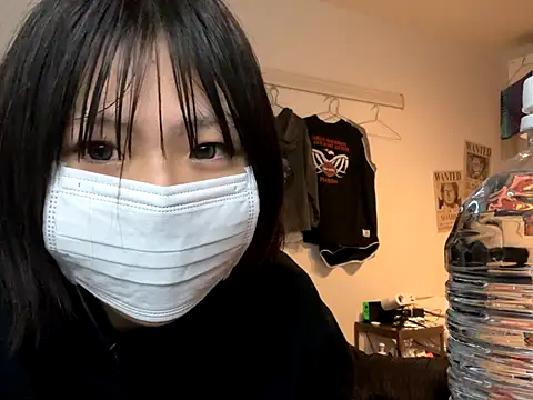 Snapshot of kabikabi_makaron chatting on 12/17/25, 01:17 kabikabi makaron online show from 12/17/25, 01:17