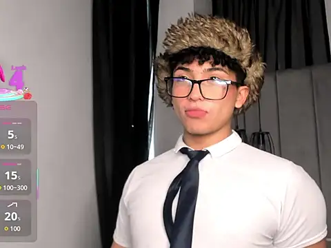 Valentin0 3 online show from 10/27/25, 11:58