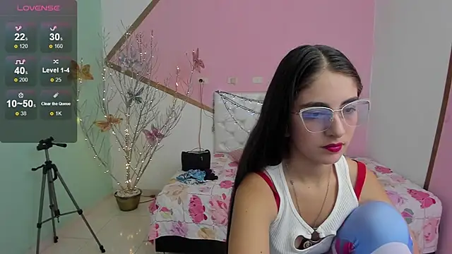 sofi san online show from 11/18/25, 02:10