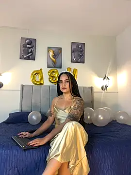 Snapshot of Samara_Hadi_ chatting on 11/05/25, 10:21 Samara Hadi online show from 11/05/25, 10:21