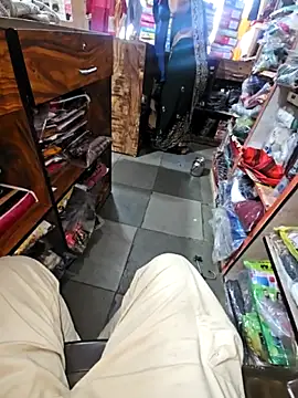 Snapshot of indianhotwife639 chatting on 09/28/25, 04:40 indianhotwife639 online show from 09/28/25, 04:40