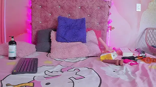 Mila grace  online show from 03/10/26, 06:35