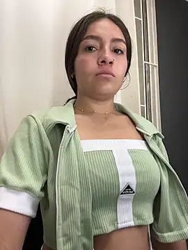 Alyha Cortes online show from 10/01/25, 01:28