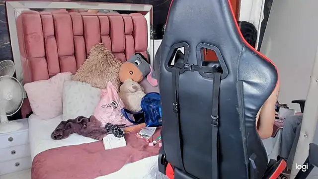 sara slut21 online show from 02/07/25, 08:31