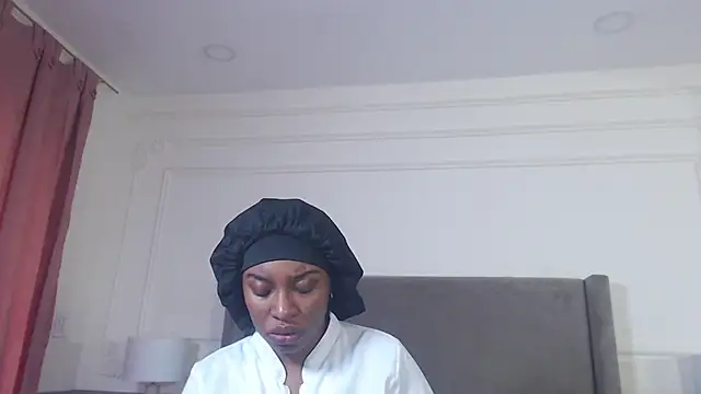 NatashaSilver online show from 12/16/25, 01:16