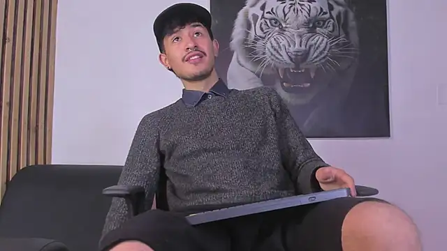 Snapshot of DimitriDeluxe chatting on 09/22/25, 08:00 DimitriDeluxe online show from 09/22/25, 08:00