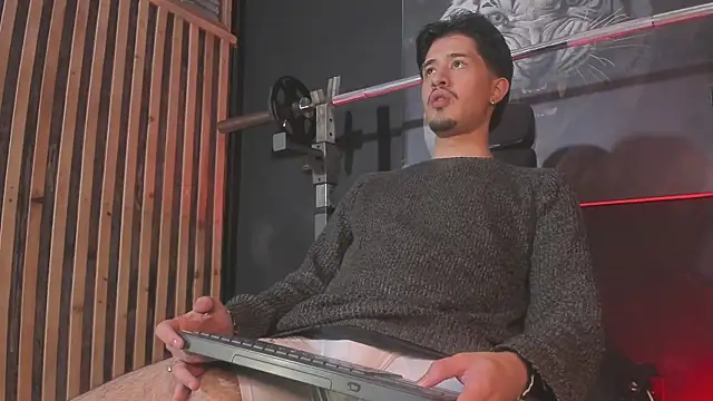 Snapshot of DimitriDeluxe chatting on 11/27/25, 07:05 DimitriDeluxe online show from 11/27/25, 07:05