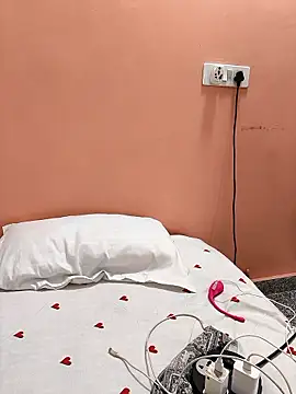 Shalu G online show from 10/22/25, 08:36