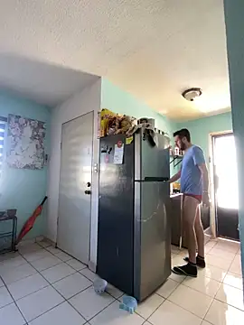 Alexitho25 online show from 12/22/25, 07:55