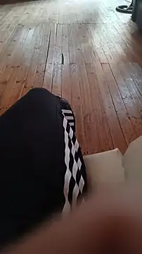 juanfritaa21 online show from 04/12/26, 08:14