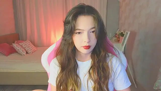 Snapshot of yuna_sunshy chatting on 09/08/25, 09:03 yuna sunshy online show from 09/08/25, 09:03