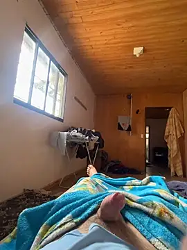 Snapshot of andre1z1nh0 chatting on 03/01/26, 11:45 andre1z1nh0 online show from 03/01/26, 11:45