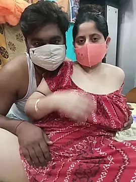 Snapshot of indiancouple659 chatting on 03/01/26, 11:23 indiancouple659 online show from 03/01/26, 11:23