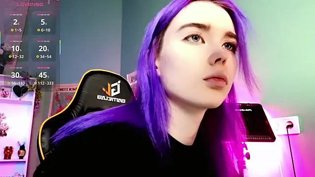 Kiara Dream online show from 11/17/25, 09:20