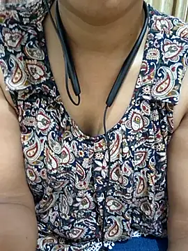 Snapshot of Queen_Nora chatting on 06/04/26, 02:45 Queen Nora online show from 06/04/26, 02:45