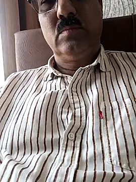 moonflower25 online show from 12/16/25, 05:12