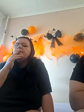 BlacReign online show from 10/19/25, 01:34