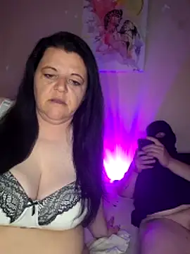 BlacReign online show from 04/18/26, 08:53