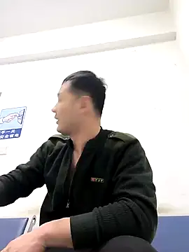 huanhuanaaaaa online show from 12/05/25, 04:03