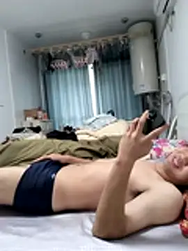 huanhuanaaaaa online show from 06/04/26, 01:11