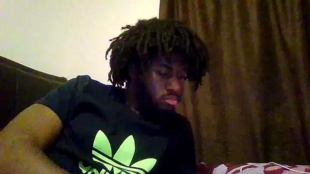 Snapshot of ThickDic28 chatting on 09/15/25, 04:34 ThickDic28 online show from 09/15/25, 04:34