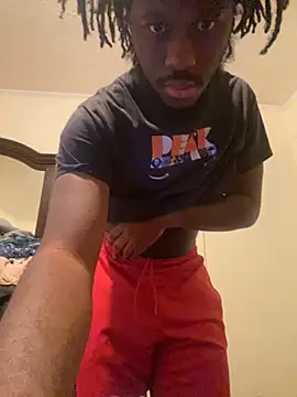 Snapshot of ThickDic28 chatting on 09/27/25, 08:03 ThickDic28 online show from 09/27/25, 08:03