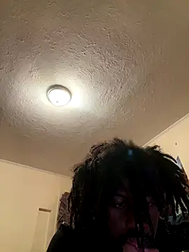 Snapshot of ThickDic28 chatting on 12/20/25, 05:36 ThickDic28 online show from 12/20/25, 05:36