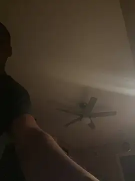 Snapshot of ThickDic28 chatting on 02/20/26, 06:37 ThickDic28 online show from 02/20/26, 06:37