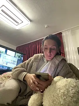 Emilia Mausi online show from 03/30/26, 08:10