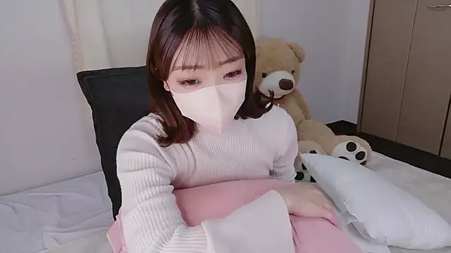 Snapshot of Rina_72 chatting on 12/14/25, 12:21 Rina 72 online show from 12/14/25, 12:21