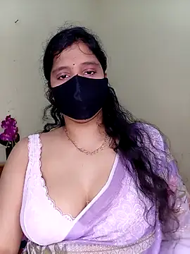 Rose-luckey online show from 04/15/26, 06:26