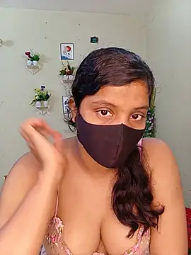 Snapshot of Rose-luckey chatting on 07/10/26, 01:14 Rose-luckey online show from 07/10/26, 01:14