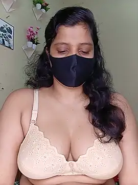 Snapshot of Rose-luckey chatting on 07/18/26, 07:06 Rose-luckey online show from 07/18/26, 07:06