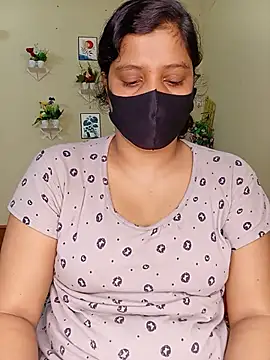 Snapshot of Rose-luckey chatting on 07/19/26, 07:56 Rose-luckey online show from 07/19/26, 07:56