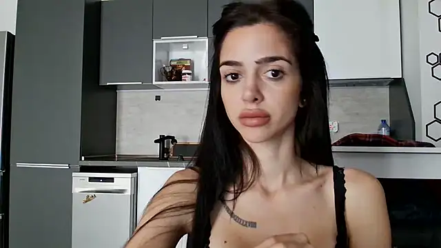 gglingeriee online show from 10/26/25, 10:54