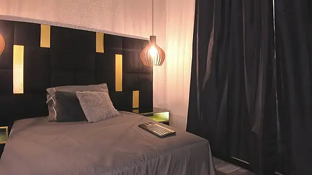 Snapshot of Lucio__Fox chatting on 01/15/26, 11:59 Lucio Fox online show from 01/15/26, 11:59