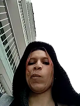 Snapshot of Zoe73_ chatting on 09/15/25, 07:47 Zoe73 online show from 09/15/25, 07:47