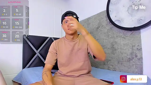  Leohot  online show from 03/03/26, 02:50