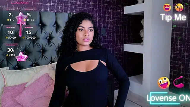 Carly Monroe  online show from 09/18/25, 10:45