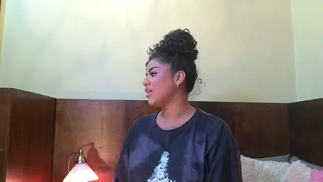 Carly Monroe  online show from 09/29/25, 10:47