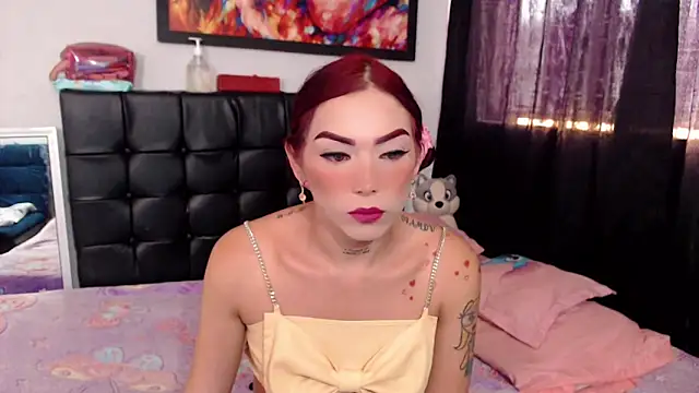 Megan Gil  online show from 03/18/26, 08:01