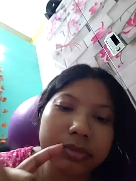 Snapshot of Redchery chatting on 07/18/26, 01:15 Redchery online show from 07/18/26, 01:15